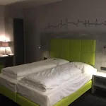 Hotel Sleepysleepy Dillingen 3*