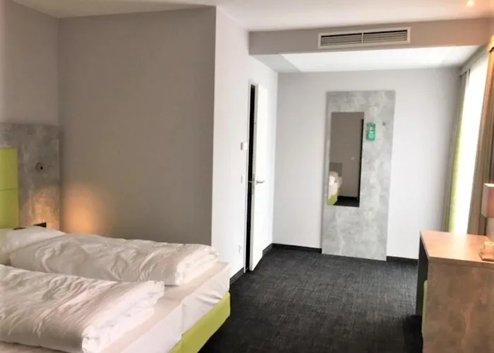 Sleepysleepy Dillingen Hotel 3*